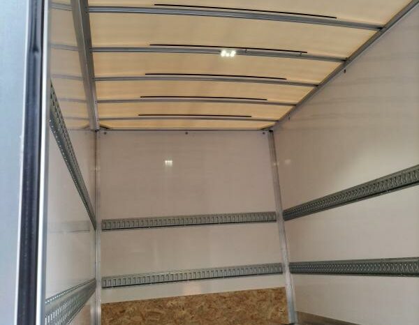 Iveco Daily V 35C18 CHASSIS CABINE + CAISSE DE 20m3 complet