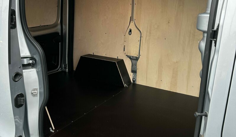 Renault Trafic L1H1 150 CH BVA complet